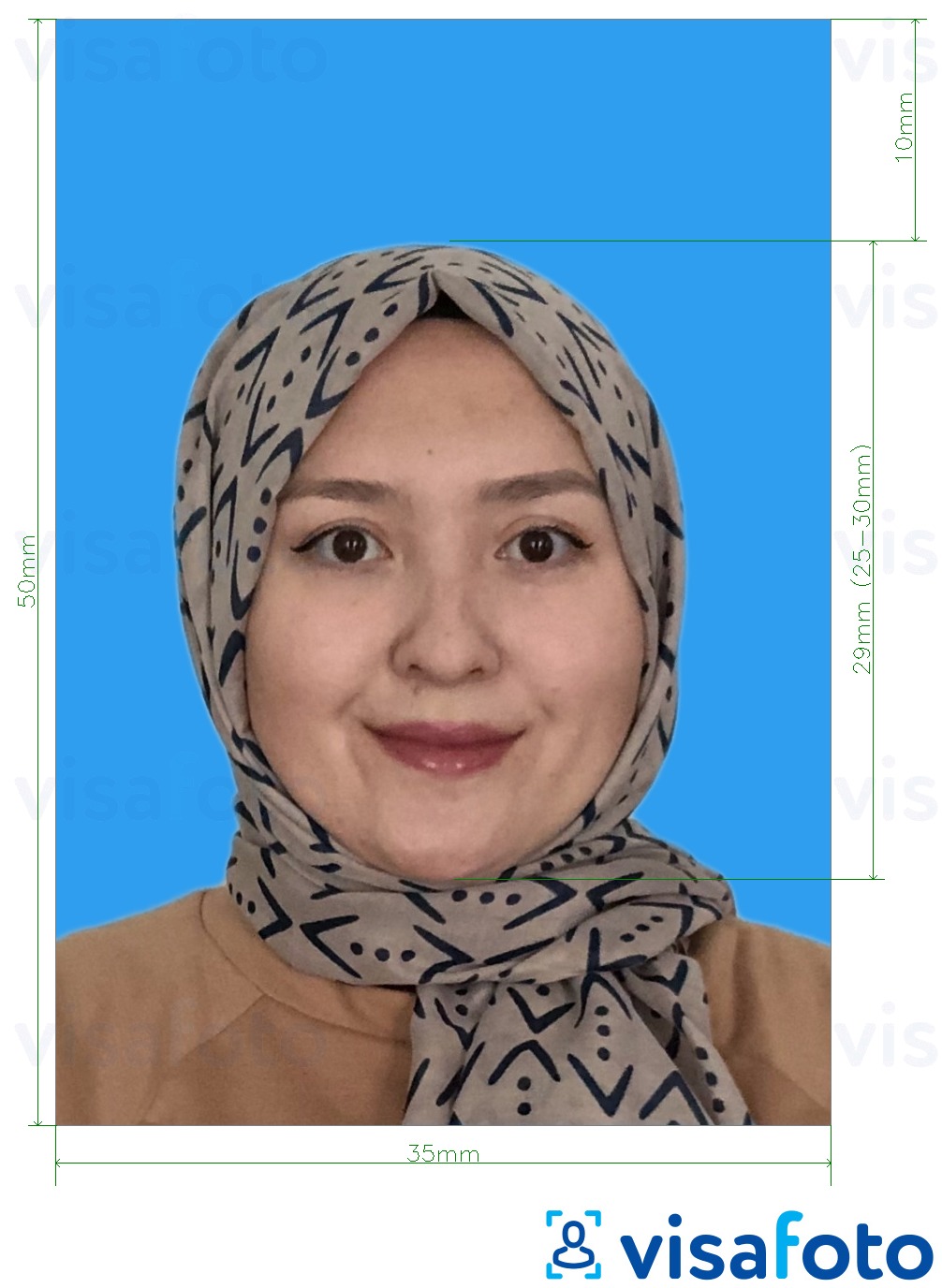 Пример за снимка за Малайзия Паспорт 35x50 mm син фон с точна спецификация за размер
